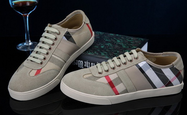 Burberry Fashion Men Sneakers--014